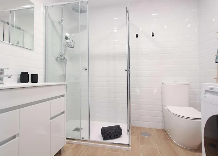 Moderno Estudio En Торремолинос